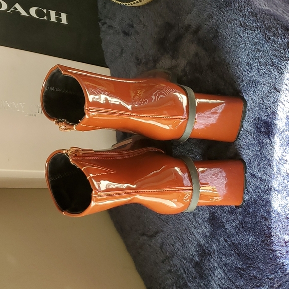 BEAUTIFUL LOREN POINTED TOE BOOTS - Picture 5 of 7